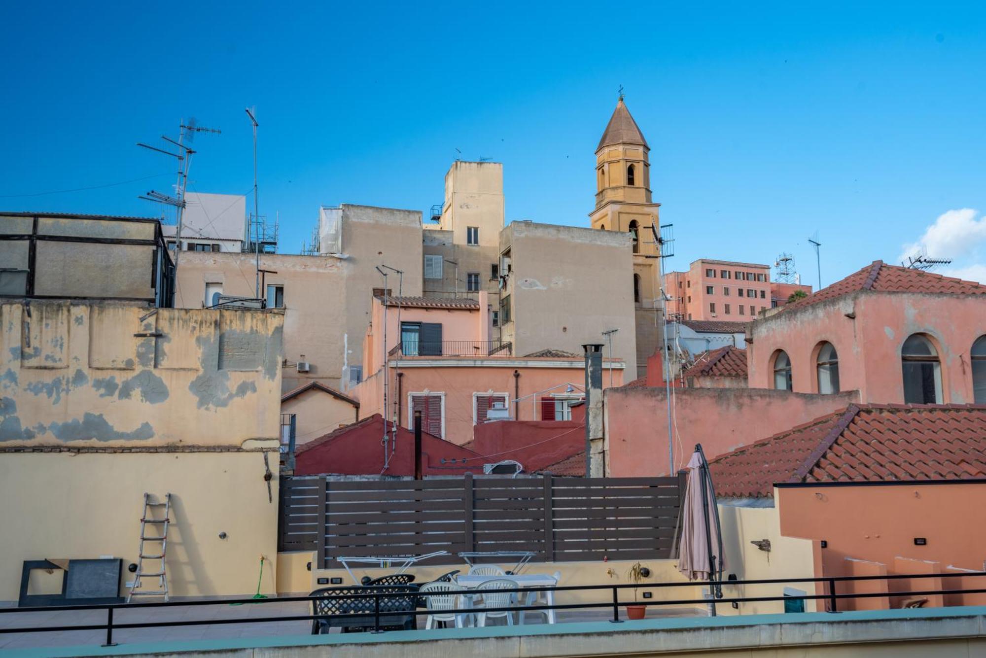 Apartamento Perle Gemelle In Marina Cagliari Exterior foto